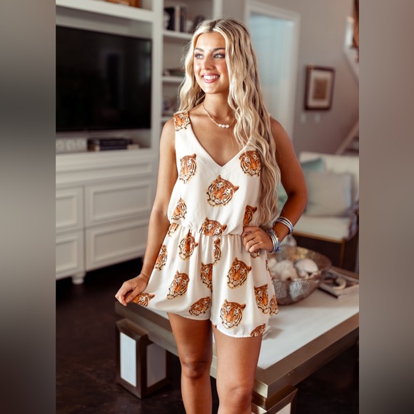 Adrienne pale pink and tiger print romper - Picture 1 of 6